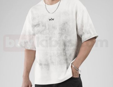 Beyaz Yıkamalı Oversize Tişört