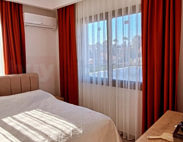 Kiremit Rengi Fon ve Beyaz Tül Perde Uygulaması