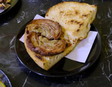 Ekmek Arası Madalyon Kokoreç