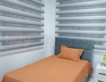 Yatak Odası İçin Gri Zebra Perde