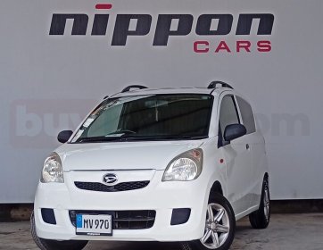 Daihatsu Mira Van