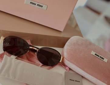 Miu Miu Oval Siyah Cam Gold Detaylı Güneş Gözlüğü