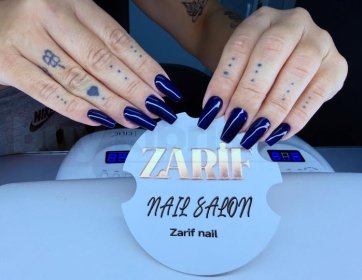 Gücünü Zarafetten Alan Jel Tırnaklar