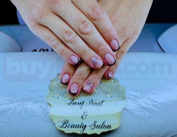 Işıltısı Hiç Bitmeyen Jel Tırnaklar