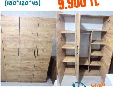 Tüm kıyafetlerin düzeni tek dolapta