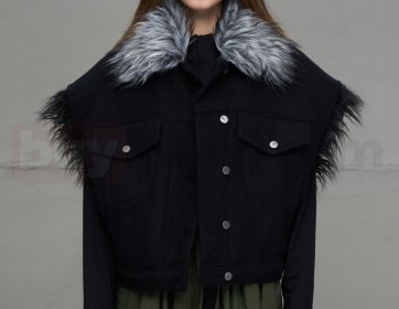 Siyah Oversize Kürk Yakalı Yelek – “Arctic Edge Vest”