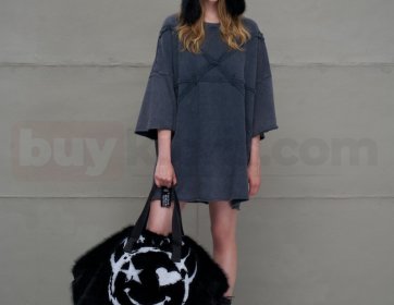 Oversize Sweatshirt Elbise & Kürk Detaylı Aksesuar Kombini