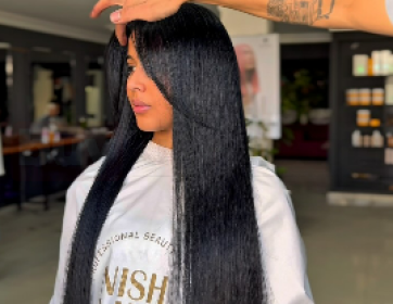 Dokunuşlarımızla saçlara hayat, görüntüye ışıltı katıyoruz