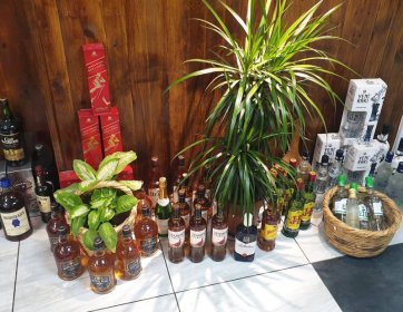 Enişte’de içki bitmez, sohbet yarım kalmaz