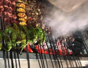 Ateşin üstünde değil, ustalığın kalbinde pişiyor.