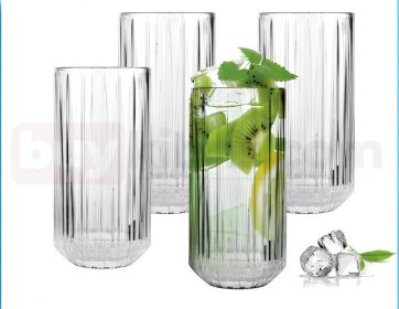 Sadelik hiç bu kadar gösterişli olmamıştı