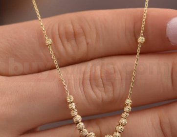 Altın Renk Top Detaylı İnce Zincir Kolye