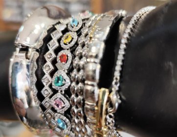 İnce Zincir Bileklikler