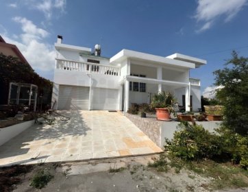 İSKELE BOĞAZ’DA DENİZE SADECE 70 METRE! 420M² ULTRA GENİŞ, ÇİFT SALONLU MUHTEŞEM VİLLA