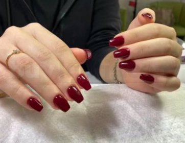 Klasik Bordo Kısa Kare Tırnak