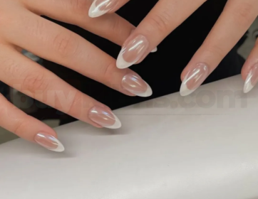 Klasik Beyaz French Badem Tırnak