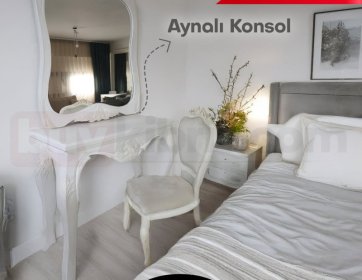 Beyaz Aynalı Konsol Fırsat Ürünü