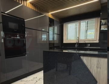 Lake Yüzeyli Modern Mutfak ve LED Tavan Tasarımı