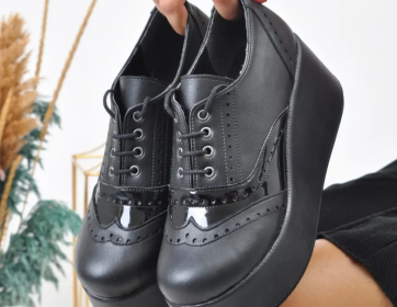 Siyah Platform Bağcıklı Kadın Ayakkabı