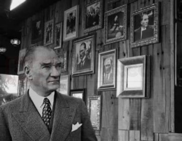 Klasik Galeri Duvar Çerçeve Uygulaması