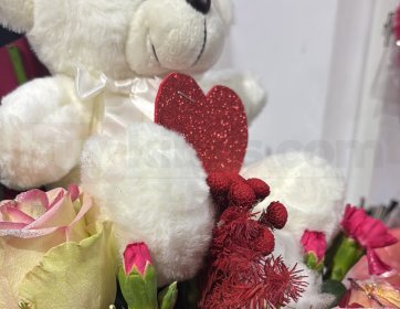 Ayıcıklı Romantik Çiçek Aranjmanı