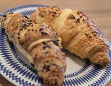 Vanilya Dolgulu Kruvasan