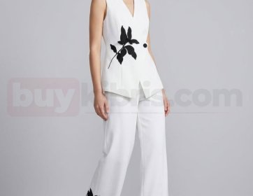 Beyaz Modern Takım (V Yaka Bluz & Pantolon)