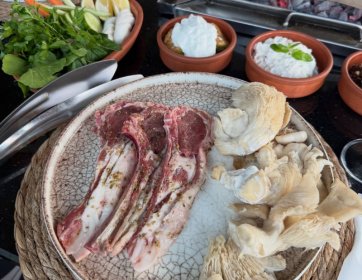 Green Hill Restaurant’ta Özel Izgara ve Et Keyfi