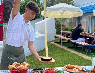 Girne’de Uzayan Kuymak Lezzetiyle Serpme Kahvaltı Keyfi