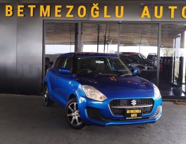 Suzuki Swift Lacivert