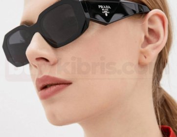 Prada Siyah Geometrik Güneş Gözlüğü