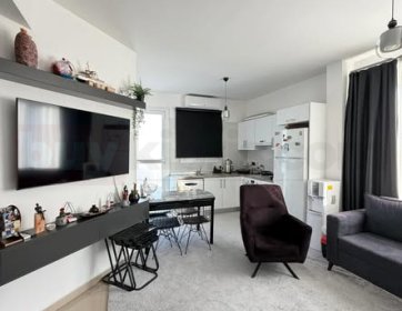 Gönyeli ‘de merkezi lokasyon’da Kiralık full eşyalı lüks 2+1 daire