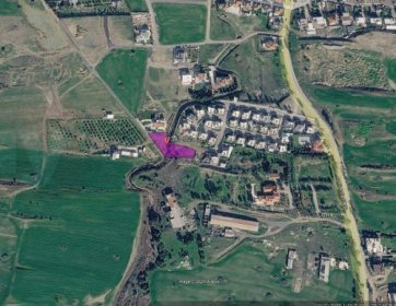Girne Boğazda Fırsat Arazi Gönyeli Boğaz Bölgesi Arasında Kamacı Garaj Yakınlarında 1 Dönüm Arsa Satılık