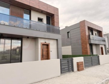 GÖNYELİ–BOĞAZ YOLU’NDA 3+1 ENSUITE TAM MÜSTAKİL VİLLA