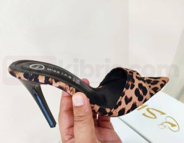 Leopar Desenli Topuklu Terlik